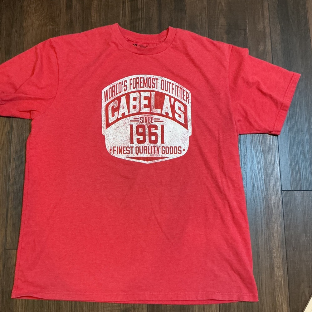 Cabela's Graphic T-Shirt Red Heathered Vintage Style Crest XL Short Sleeve Tee